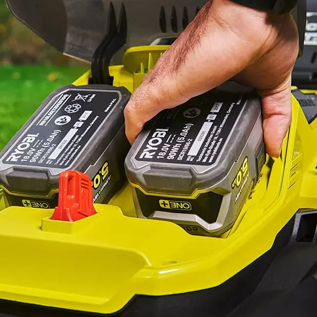 RYOBI - Tondeuse 18 Volts ONE+ Brushless 40 cm - 2 batteries 4,0Ah -  RY18LMX40A-240